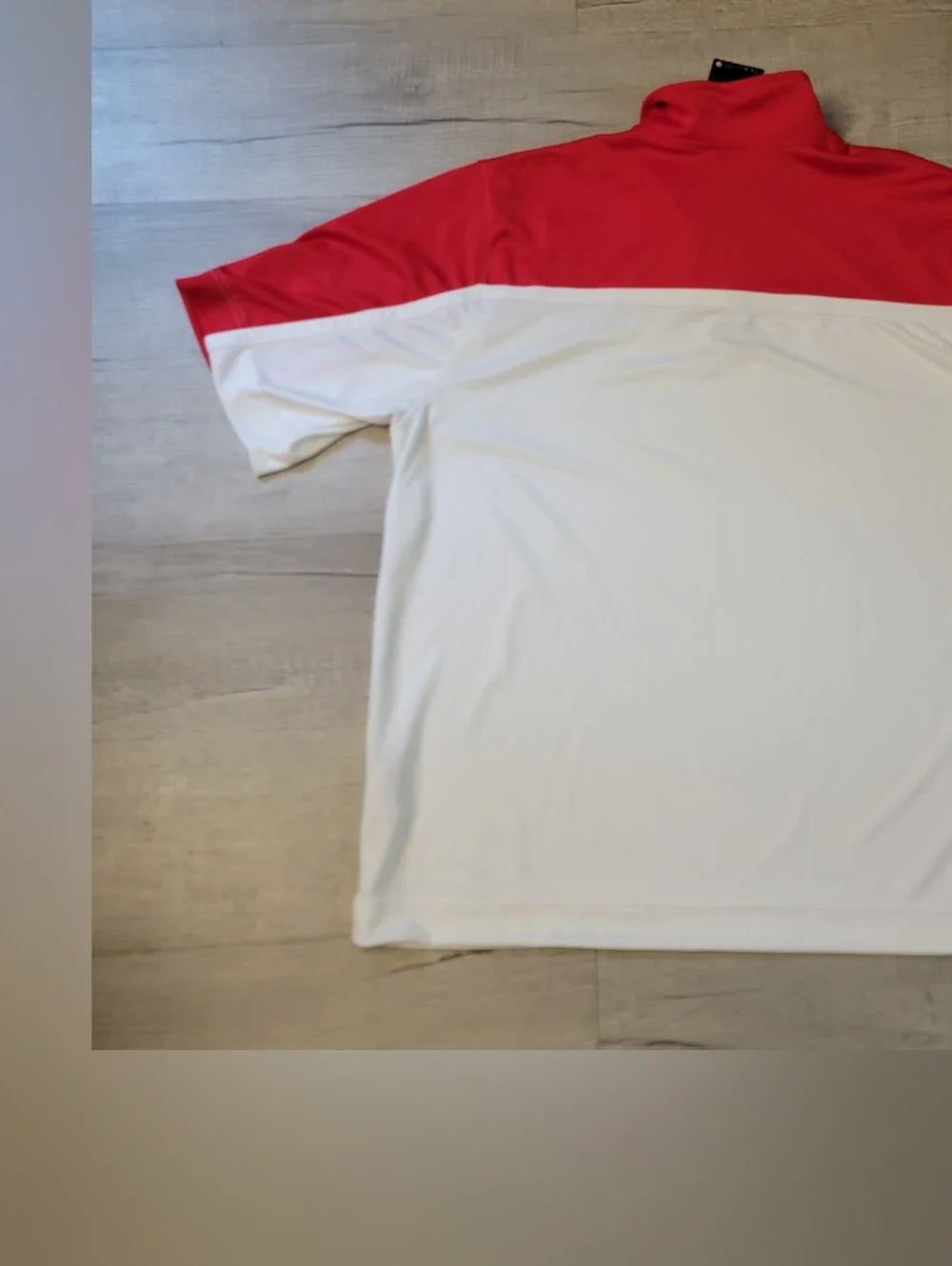 Nike Men’s White and Red Performance Quarter-Zip Shirt
